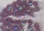 Glas-Pyramide amethyst, irisierend